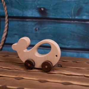 Natural Wooden Whale Car