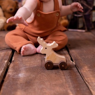 Natural Wooden Deer Car
