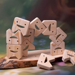 Wooden Tooth Balancing Game (Montessori) / Natural Educational Wooden Toy